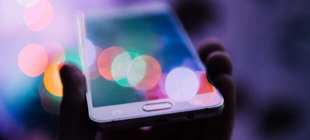 Tokkal-vonóval: A legellenállóbb mobiltelefon tokok extrém körülményekhez